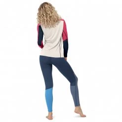 Norrøna - Women's Falketind Equaliser Merino Round Neck - T-shirt en laine mérinos -Sous-vêtements mérinos Soldes norroena womens falketind equaliser merino round neck t shirt en laine merinos detail 4