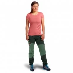 Ortovox - Women's 120 Cool Tec Clean - T-shirt en laine mérinos 7 Ortovox - Women's 120 Cool Tec Clean - T-shirt en laine mérinos -Sous-vêtements mérinos Soldes ortovox womens 120 cool tec clean t shirt en laine merinos detail 2