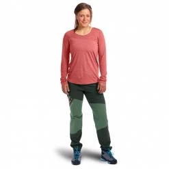 Ortovox - Women's 150 Cool Logo L/S - Haut manches longues en mérinos -Sous-vêtements mérinos Soldes ortovox womens 150 cool logo l s haut manches longues en merinos detail 2